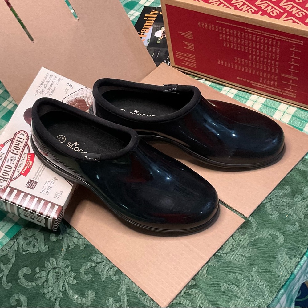 Rain GO Away Snow garden clogs unisex w 11 m 9